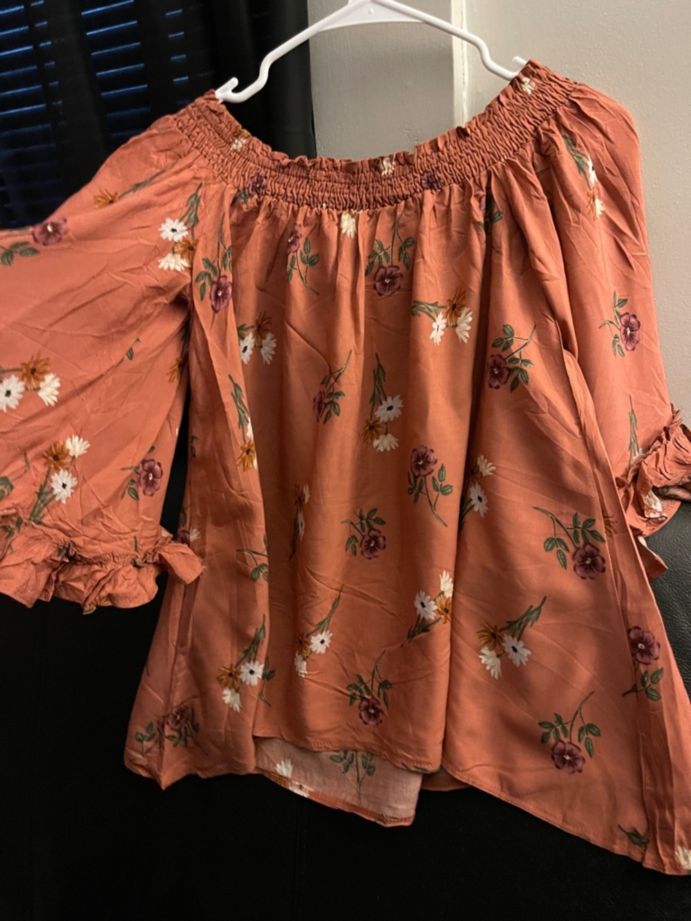 Jaase Women’s Rust Floral Off-Shoulder Top Size Medium NWT - Picture 5 of 11